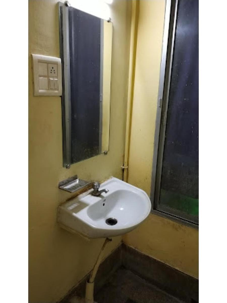 Roxy Inn,カタック エクステリア 写真